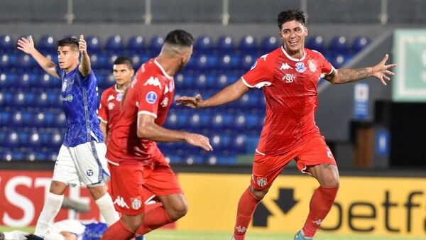 Junior Marabel es inminente refuerzo de Unión de Santa Fe