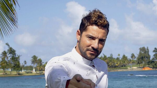 David Bisbal vuelve al "pop-funk latino" y muestra su lado más juvenil