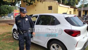 Policía recupera vehículo hurtado días atrás en Campo Grande