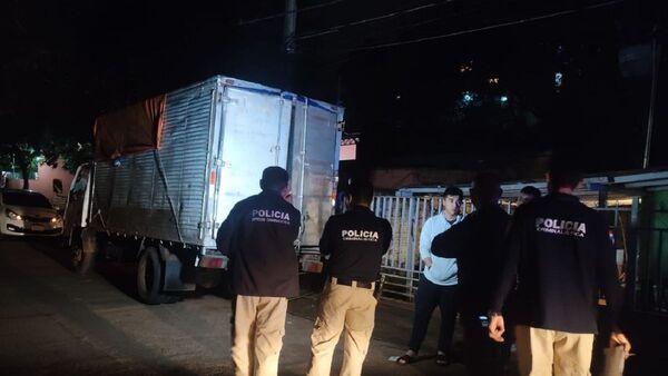 Transportadora es interceptada por piratas del asfalto en CDE