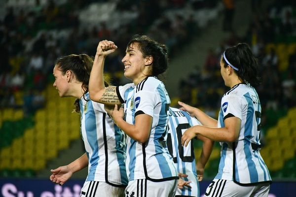 Argentina quiere sentenciar a "La Celeste" - El Independiente