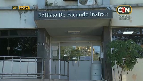 IPS: Retrasan cobro de subsidio por maternidad - C9N