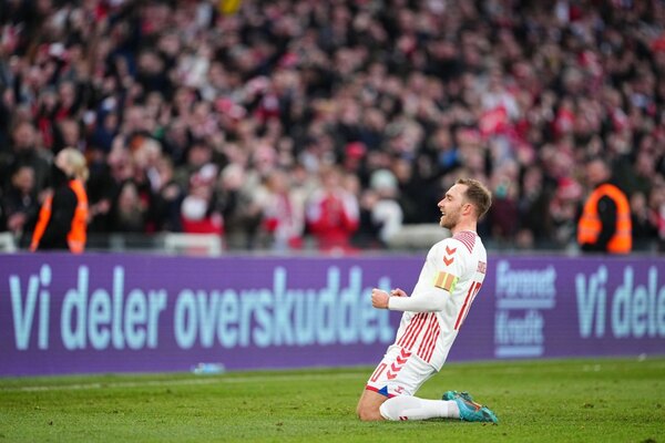 Christian Eriksen, presentado como refuerzo del Manchester United