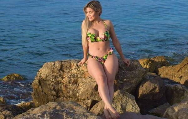 Crónica / Nadia Portillo peló cuerazo en biquini