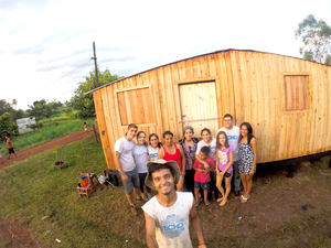 Voluntarios construirán viviendas de emergencia en Presidente Franco - La Clave