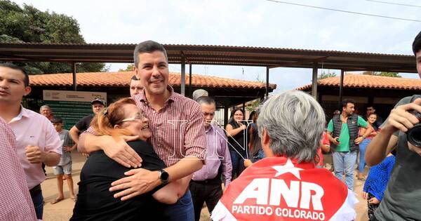 La Nación / Para Santiago Peña, Abdo Benítez “es un yuyo que hay que cortar”