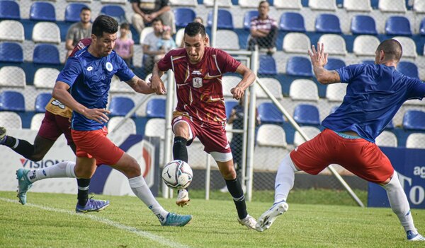 Versus / El 12 de Octubre oficializa la vuelta del "Topo" Cáceres - Paraguaype.com