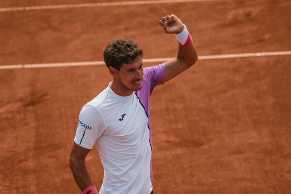 Diario HOY | Carreño elimina a Schwartzman y evita el pleno argentino en Bastad