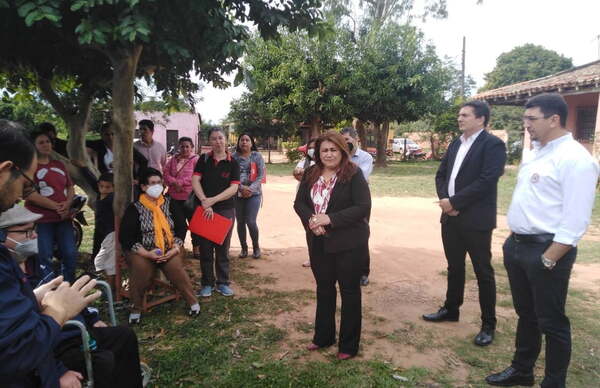 Permiso de un director: Acarrea problema en dos colegios de San José de los Arroyos - Noticiero Paraguay