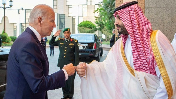 Biden intenta reanudar las relaciones con Arabia Saudita en medio de la crisis energética | 1000 Noticias