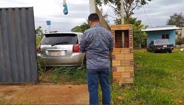 Crónica / Hallan vehículo que fue robado frente a un iglesia