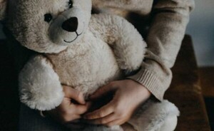 Penas de 10 y 15 años de prisión para dos abusadores de niña