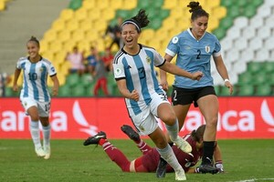Diario HOY | Argentina golea a Uruguay en recio duelo de Copa América Femenina