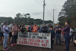 Pobladores de Eusebio Ayala disconformes por retiro de un solo bloque en ruta PY02 - Nacionales - ABC Color