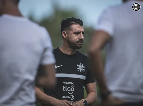 Julio César Cáceres y un mensaje para el plantel