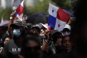 Entra en vigor rebaja general de combustible y siguen las protestas en Panamá - MarketData