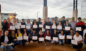 SNJ entrega de Becas Juventud en Nueva Toledo - OviedoPress