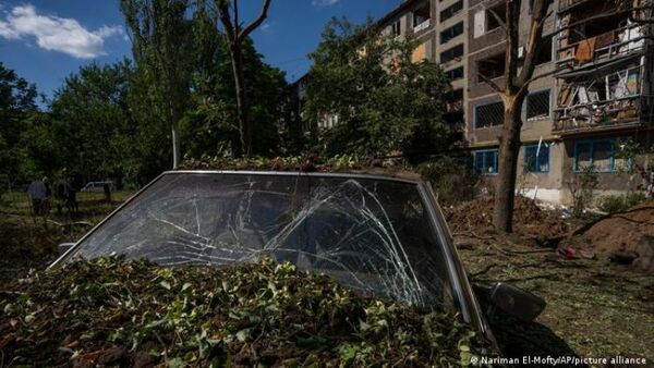 Siete muertos en nuevos bombardeos rusos a zonas residenciales de Donetsk