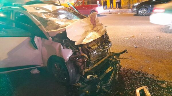 Alta velocidad y badén provocan un dramático accidente en Asunción