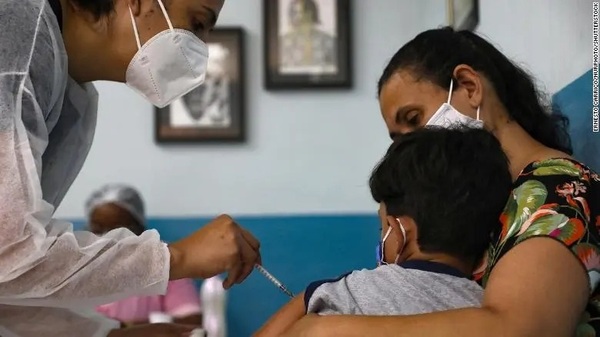 Covid-19: Brasil comenzará a vacunar a niños de entre 3 y 5 años | 1000 Noticias