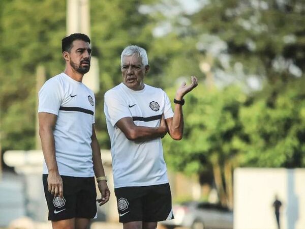 Las bombas de Julio César Cáceres para los jugadores de Olimpia - Olimpia - ABC Color