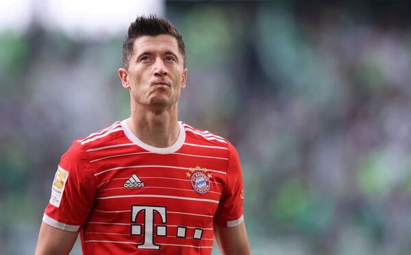 Bayer oficializó el traspaso de Robert Lewandowski a Barcelona - Fútbol Internacional - ABC Color