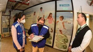 Salud fiscaliza consultorio de supuesta médica que atropelló Hospital de Luque