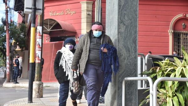 Meteorología prevé un domingo frío y con lluvias ligeras