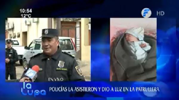Mujer dio a luz a beba en plena patrullera