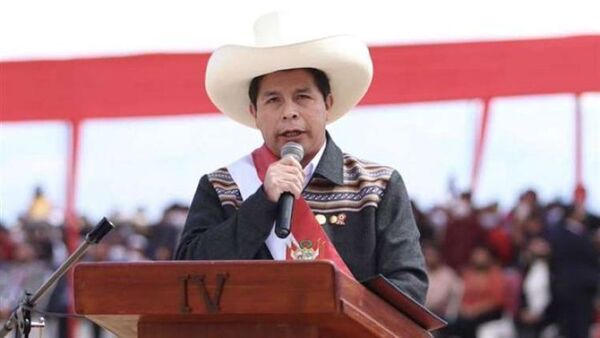 Desaprobación al presidente de Perú sube al 74%, a días de su primer año de gobierno