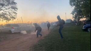 Así un partido de Luque terminó en un enfrentamiento a piedras y palos - Policiales - ABC Color