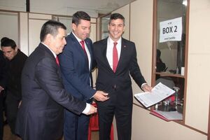 El cartismo de Santi Peña acumula casi una docena de duras derrotas - Política - ABC Color