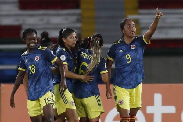 Triunfos de Colombia y Chile en la Copa América Femenina - Fútbol - ABC Color