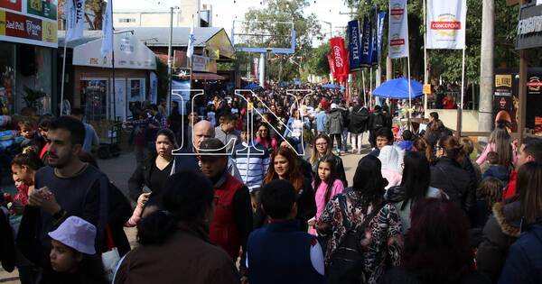 La Nación / Tres descuidistas fueron detenidos en la Expo durante el fin de semana