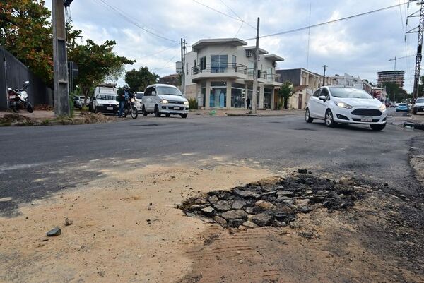 Municipalidad de Asunción dispara contra Essap por daños a asfaltado nuevo - Nacionales - ABC Color