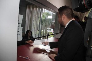 Diario HOY | Municipio denuncia a la Essap por generar perjuicio al romper calles en Asunción