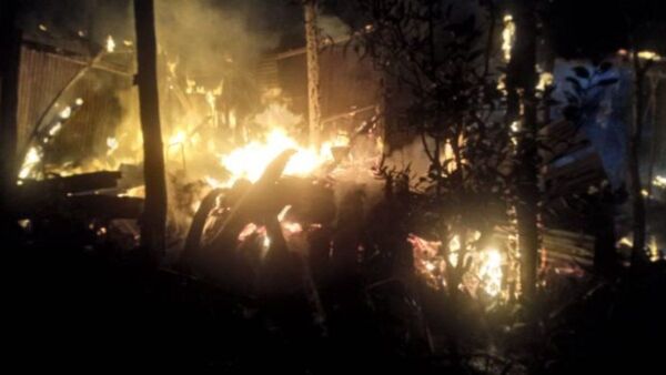 Se enojó porque su doña no se quiso ir de una fiesta con él y le prendió fuego a la casa