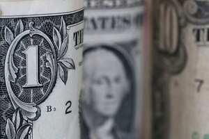 El dólar abre por debajo de los 1.000 pesos tras la intervención del Banco Central - MarketData
