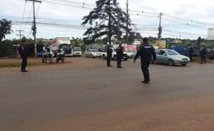 Transportadoras se manifiestan con caravana para exigir seguridad