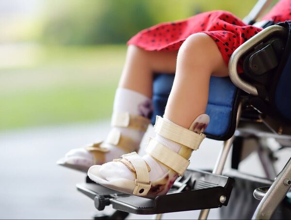 Juez ordena a Salud comprar medicamentos para 23 niños con AME · Radio Monumental 1080 AM