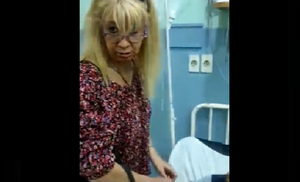 Diario HOY | Médica extranjera niega tener consultorio, dijo que 'se irá solita' antes que la deporten