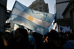 Presidente argentino lanza plan de obras como motor en “momentos complejos” - Mundo - ABC Color
