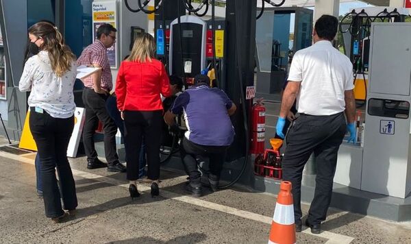 MIC e INTN fiscalizaron 49 estaciones de servicio en junio y detectaron faltas de cantidad en 5 de ellas