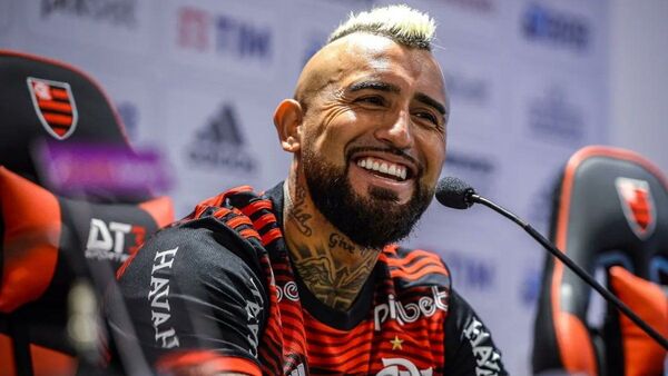 "Siempre soñé jugar en el Flamengo y vengo a ganar títulos"