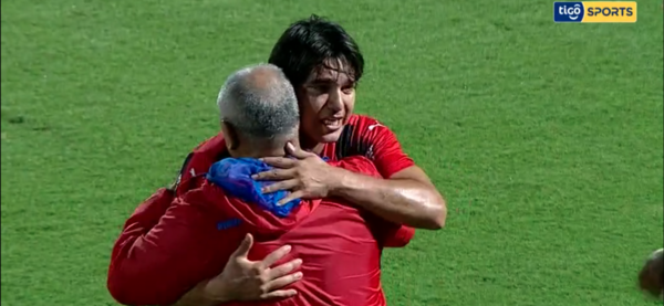 Versus / Marcelo Moreno Martins habló sobre la dedicatoria a Francisco Arce - Paraguaype.com