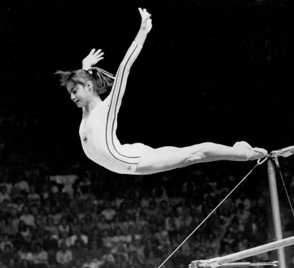 Versus / A 46 años del 10 perfecto de Nadia Comaneci en Montreal - Paraguaype.com