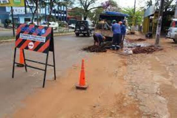 Municipalidad de Asunción presenta denuncia contra ESSAP por daños de obras - PDS RADIO