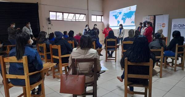 La Nación / UNFPA capacitó a venezolanas de CDE sobre dónde acudir ante casos de violencia