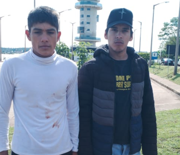 Diario HOY | Detienen a dos motochorros tras frustrado asalto en el centro de Encarnación