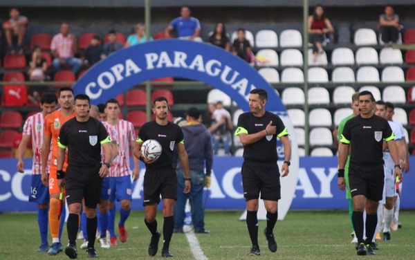 Confirmados los árbitros de la Semana 9 de la Copa Paraguay